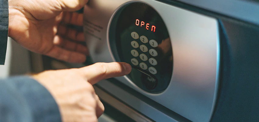 Cash Safe Openers in Apopka, Florida