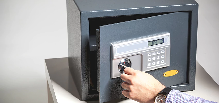 Jewelry Safe Unlocking Service in Apopka, Florida